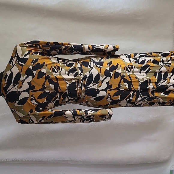 Beautiful wrap dress 👗 by Glam - Picture 6 of 8